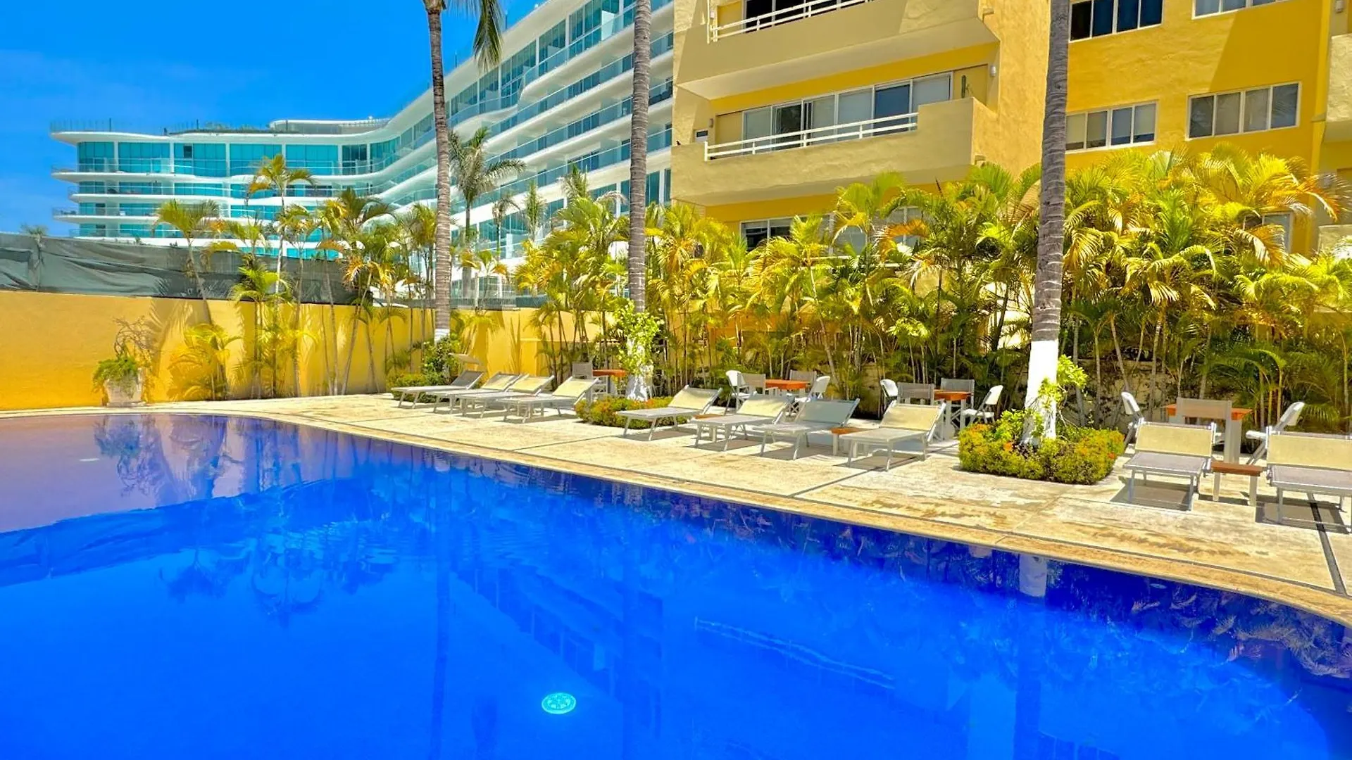 Santafe B103 Condo Familiar Con Alberca Privada Bucerias